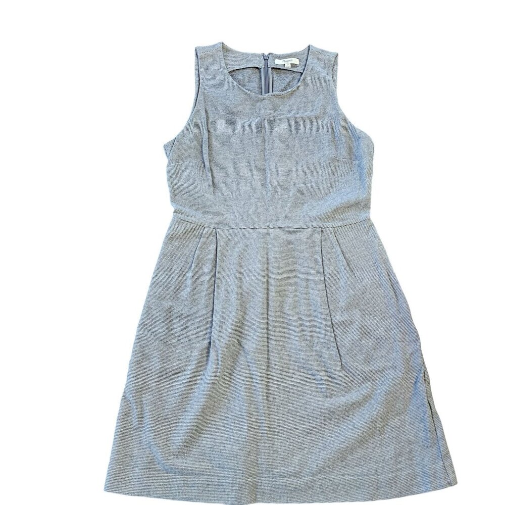 Madewell Gray and white Dress Knee Length Pleated around waist size M